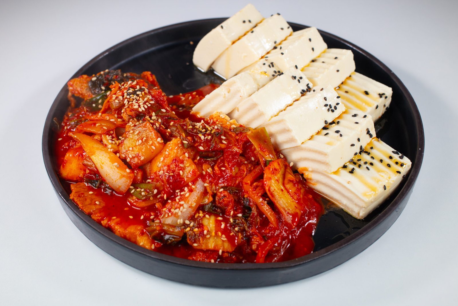 두부김치 Boiled Tofu with Stir Fried Kimchi and Pork